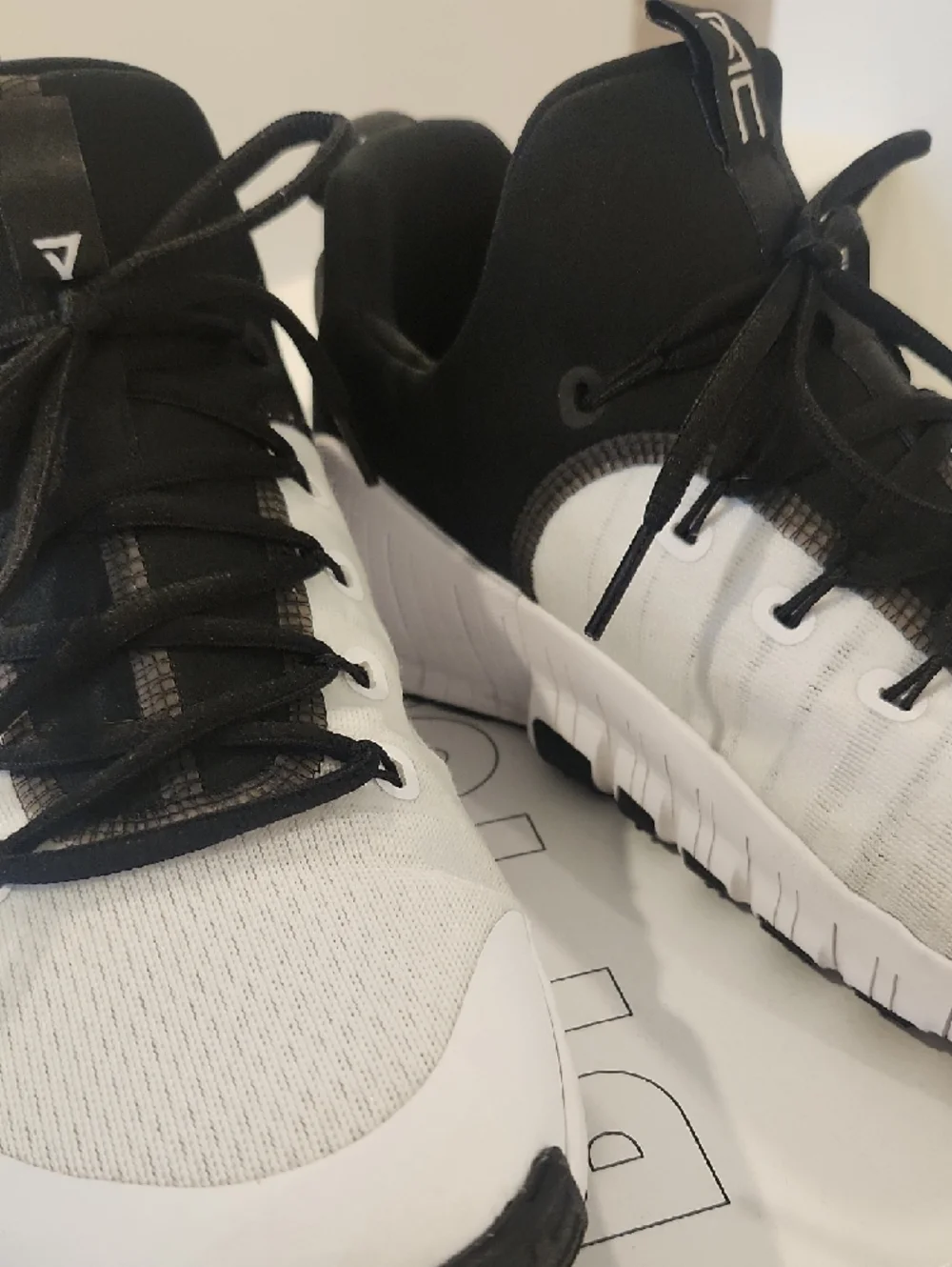 Nike White and Black Training Sneakers Custom Metcom - Picture 4 of 12